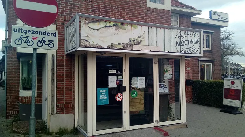 No Hype Required: The Quiet Neighbourhood Pie Shops That Are Holding Vancouver Together